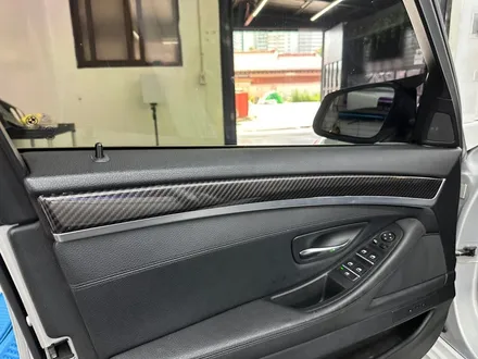 춘천실내랩핑 - BMW 5시리즈 F10 브러쉬 실내랩핑  - 킹드레스 / 춘천시 후평동