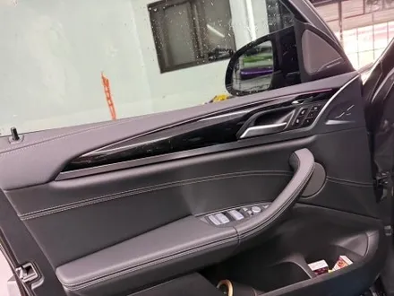 춘천실내랩핑 - BMW X4 실내 무광카본랩핑 - 킹드레스 / 춘천시 후평동