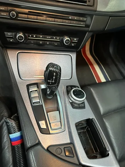 춘천실내랩핑 - BMW 5시리즈 F10 브러쉬 실내랩핑  - 킹드레스 / 춘천시 후평동