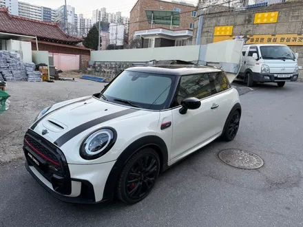 춘천랩핑 - 미니쿠퍼 3도어 JCW 루프스킨.사이드미러 랩피 - 킹드레스 / 춘천시 후평동