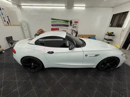 춘천랩핑 - BMW Z4 E89 고광택 화이트카멜레온 전체랩핑 - 킹드레스 / 춘천시 후평동