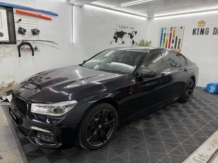 춘천투톤랩핑 - BMW 7시리즈 G10 듀오톤 랩핑 - 킹드레스 / 춘천시 후평동