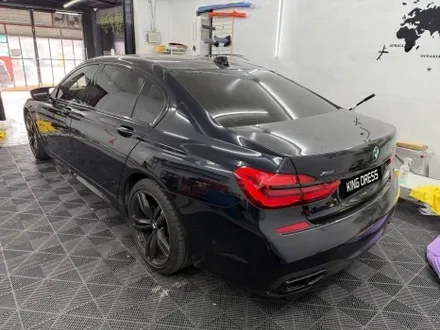 춘천투톤랩핑 - BMW 7시리즈 G10 듀오톤 랩핑 - 킹드레스 / 춘천시 후평동