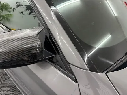 춘천루프스킨.크롬죽이기 - BMW 5시리즈 G30 루프스킨.윈도우몰딩 크롬죽이기 제거 재시공 - 킹드레스 / 춘천시 후평동