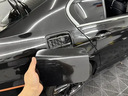춘천전체랩핑 - BMW F10 5시리즈 사고수리 전체랩핑제거 전체랩핑시공 - 킹드레스 / 춘천시 후평동