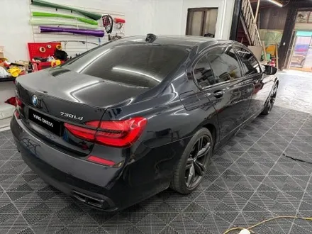 춘천투톤랩핑 - BMW 7시리즈 G10 듀오톤 랩핑 - 킹드레스 / 춘천시 후평동