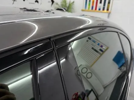 춘천루프스킨.크롬죽이기 - BMW 5시리즈 G30 루프스킨.윈도우몰딩 크롬죽이기 제거 재시공 - 킹드레스 / 춘천시 후평동