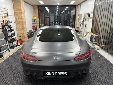 춘천전체랩핑 - 벤츠 AMG GT 전체랩핑제거 후 사틴다크그레이 전체랩핑 - 킹드레스 / 춘천시 후평동