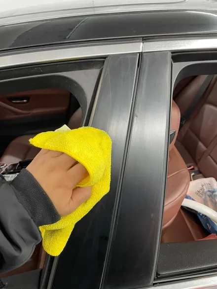 춘천랩핑 - BMW5시리즈B필러랩핑 - 춘천부분랩핑 - 킹드레스 / 춘천시 후평동