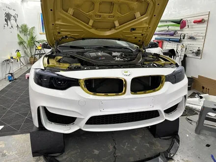 춘천랩핑제거 - BMW M4 전체랩핑 제거 - 킹드레스 / 춘천시 후평동