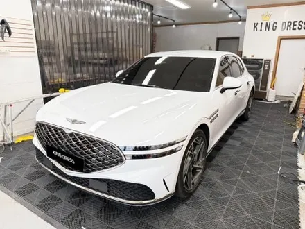 춘천고광택랩핑 - 제네시스 G90 고광택 화이트 전체랩핑 - 킹드레스 / 춘천시 후평동