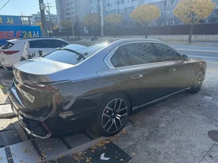 춘천듀오톤랩핑 - BMW 7시리즈 G70 고광택 투톤랩핑 시공 - 킹드레스 / 춘천시 후평동