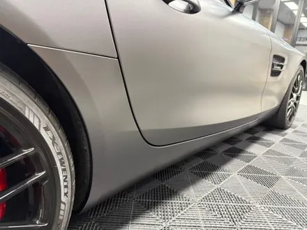 춘천전체랩핑 - 벤츠 AMG GT 전체랩핑제거 후 사틴다크그레이 전체랩핑 - 킹드레스 / 춘천시 후평동
