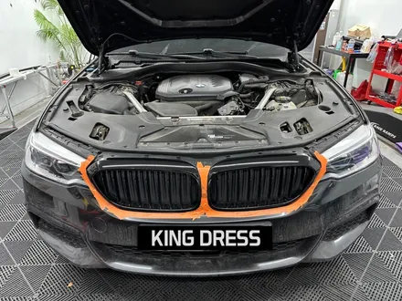 춘천크롬랩핑 - BMW 5시리즈 G30 전체크롬딜리트 - 킹드레스 / 춘천시 후평동