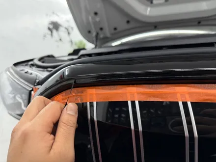 춘천랩핑 - BMW 5시리즈 i5 G60 아이코닉글로우 키드니그릴랩핑 - 킹드레스 / 춘천시 후평동