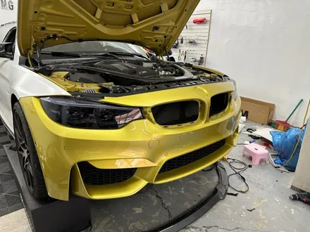 춘천랩핑제거 - BMW M4 전체랩핑 제거 - 킹드레스 / 춘천시 후평동