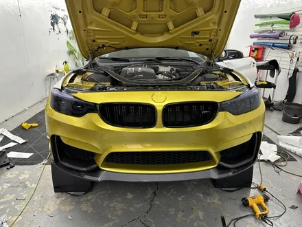 춘천랩핑제거 - BMW M4 전체랩핑 제거 - 킹드레스 / 춘천시 후평동