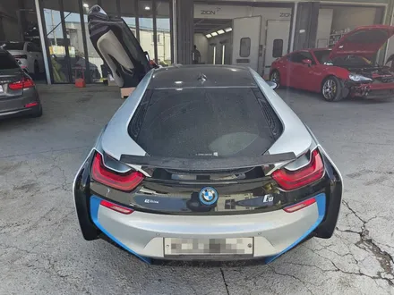김포 BMW i8 휀다 스크래치 복원 도색 / 버터플라이 도어 슈퍼카 사고수리 / 인천 남동구 간석동