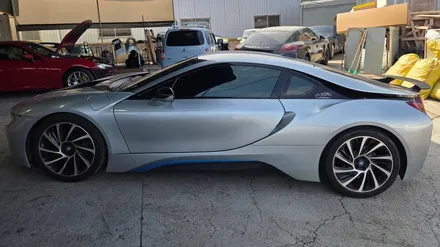 김포 BMW i8 휀다 스크래치 복원 도색 / 버터플라이 도어 슈퍼카 사고수리 / 인천 남동구 간석동
