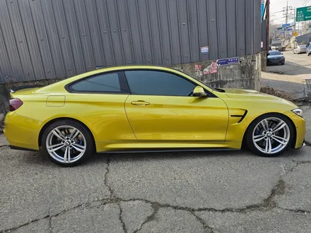 BMW M4 골드 컬러 도색, 색상 매칭이 중요한 이유 / 인천 남동구 간석동