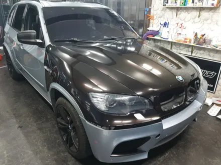 BMW X5M , 전체랩핑, 3M 1080, 엠버블랙, BMW전체랩핑, 수입차랩핑전문점, 수원,화성,병점,평택랩핑, 가르시아카스킨 / 화성 반정로