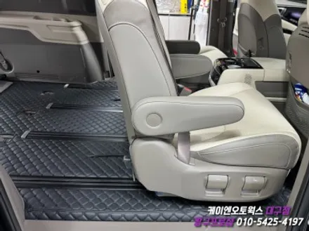 대구 카니발 KA4 차박 레일, 바닥 엠보 매트 시공 / 차박 개조 작업 / 대구 북구, 구미, 경산