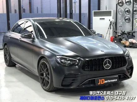 대구 벤츠 W213 E300 후기형 ➡️ E53 AMG 컨버전 작업, 3M 사틴 블랙 랩핑 작업 / 대구 북구 노원동