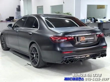 대구 벤츠 W213 E300 후기형 ➡️ E53 AMG 컨버전 작업, 3M 사틴 블랙 랩핑 작업 / 대구 북구 노원동