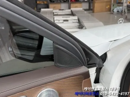 대구 벤츠 W213 4D 전동 부메스터 장착 작업 / 대구 북구 노원동