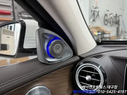 대구 벤츠 W213 4D 전동 부메스터 장착 작업 / 대구 북구 노원동