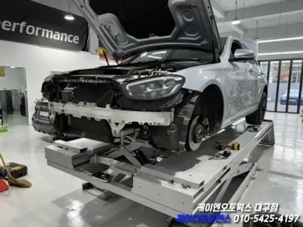 대구 벤츠 W213 E300 후기형 ➡️ E53 AMG 컨버전 작업, 3M 사틴 블랙 랩핑 작업 / 대구 북구 노원동