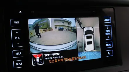 안티 사각지대 최고의 아이템 360도 옴니뷰(어라운드뷰) /  도요타 시에나의 순정모니터와 연동하여 장착하다 [스미스클럽 광주지사]