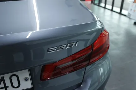 BMW 530I / 순정보다 더욱더 순정스러운 360도 어라운드뷰 옴니뷰 시공 [스미스클럽 광주지사]