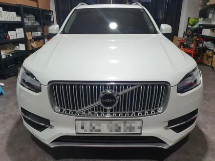 볼보 xc90 밸런스 있는 음량을 선사해줄 센터스피커 장착입니다. / 인천 서구