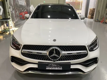 벤츠 GLC - 블랙박스와 보조배터리 아이나비 QXD8000과 에코파워팩 S20. / 인천 서구