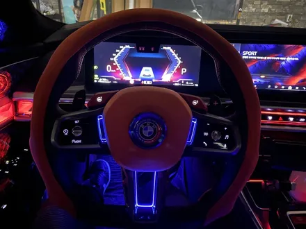 BMW G70 실내 튜닝, 회오리트위터와 핸들 앰비언트 변화 / 인천 서구