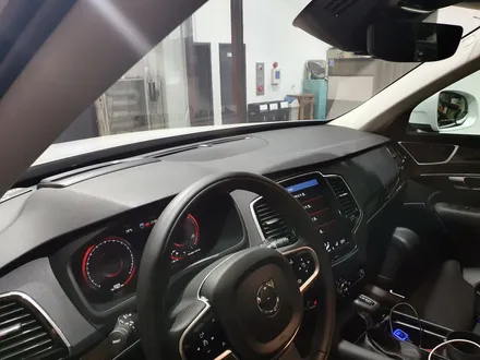 볼보 xc90 밸런스 있는 음량을 선사해줄 센터스피커 장착입니다. / 인천 서구