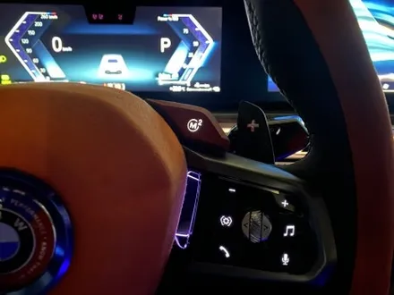 BMW G70 실내 튜닝, 회오리트위터와 핸들 앰비언트 변화 / 인천 서구