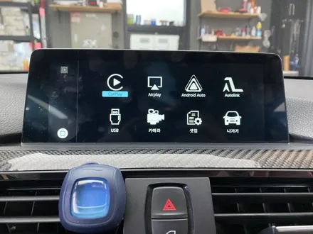 BMW M4 컨버터블 안드로이드 오토 & 카플레이 설치 / 인천 서구