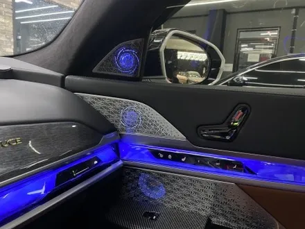 BMW G70 실내 튜닝, 회오리트위터와 핸들 앰비언트 변화 / 인천 서구