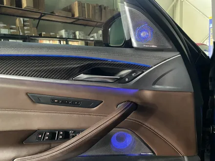 BMW G30 5시리즈 - 회오리 트위터와 미드레인지로 실내튜닝 마무리. / 인천 서구
