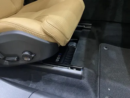 볼보 XC60 블랙박스 보조배터리 슬림한 에코파워팩 S8 시리즈 / 인천 서구