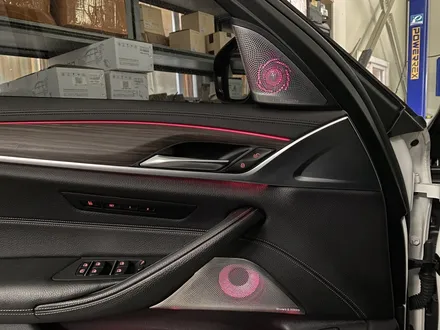 BMW 520D G30 - 럭셔리 엠비언트 회오리 트위터와 미드레인지 / 인천 서구