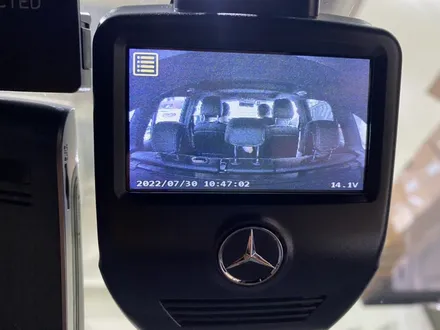 벤츠 GLC 블랙박스 아이나비 퀀텀 4K와 충격 알림 커넥티드 슬림한 에코파워팩 S12 / 인천 서구
