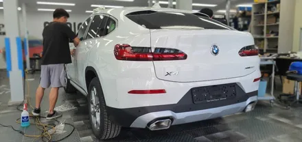 BMW X4 솔라가드 썬팅 및 유라이브 알바트로스8 블랙박스 시공 / 청주, 세종, 천안, 대전
