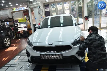 올뉴K3 붙이는 순간 더 이상의 스크래치는 없다