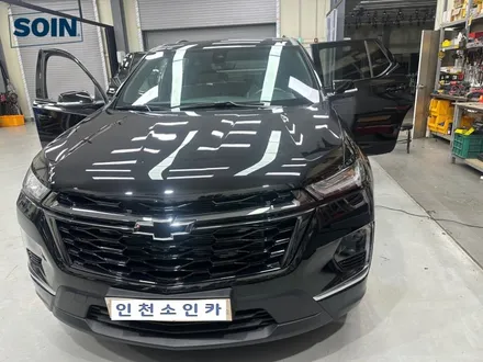 트래버스 전동 사이드스텝 장착_ 인천