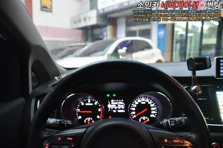 올뉴카니발 순정네비 연동하는 폰터스 H1000(HUD)