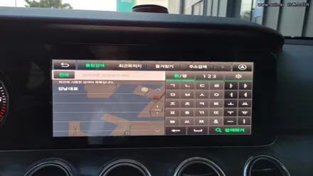 벤츠e220d 안드로이드 셋톱 M2C -200Aplus 카블릿 장착!