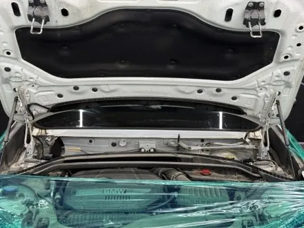 BMW X1 앞유리교체 자차 처리 비용 , 썬팅까지 같이 받아보는 유리교환 전문점